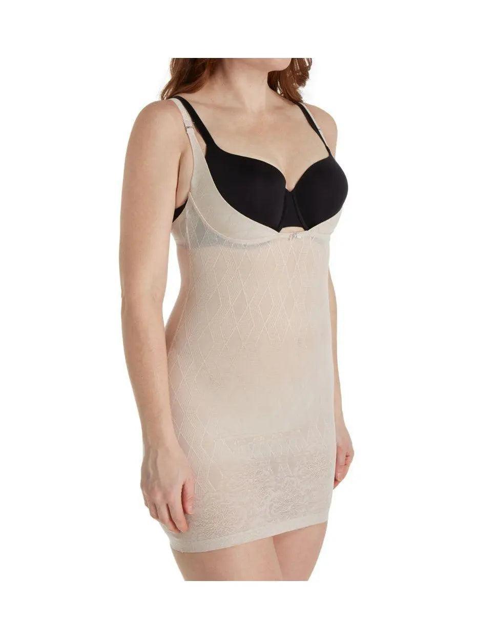 Body Hush The Couture slip in blush color