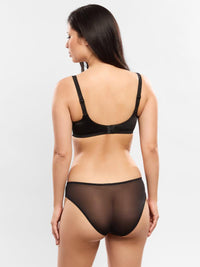 LaBella Intimates & Boutique m