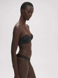 Simone Perele Black Essential Strapless Bra.