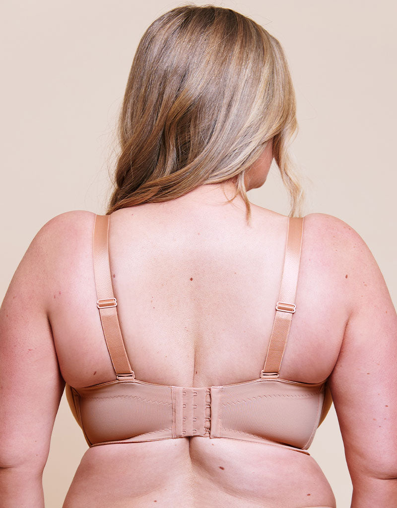 Curvy Kate Luxe Strapless Multiway Bra CK2601 in Latte, back view with shoulder straps