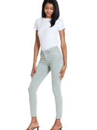 Dear John Cucumber Gisele Jeans