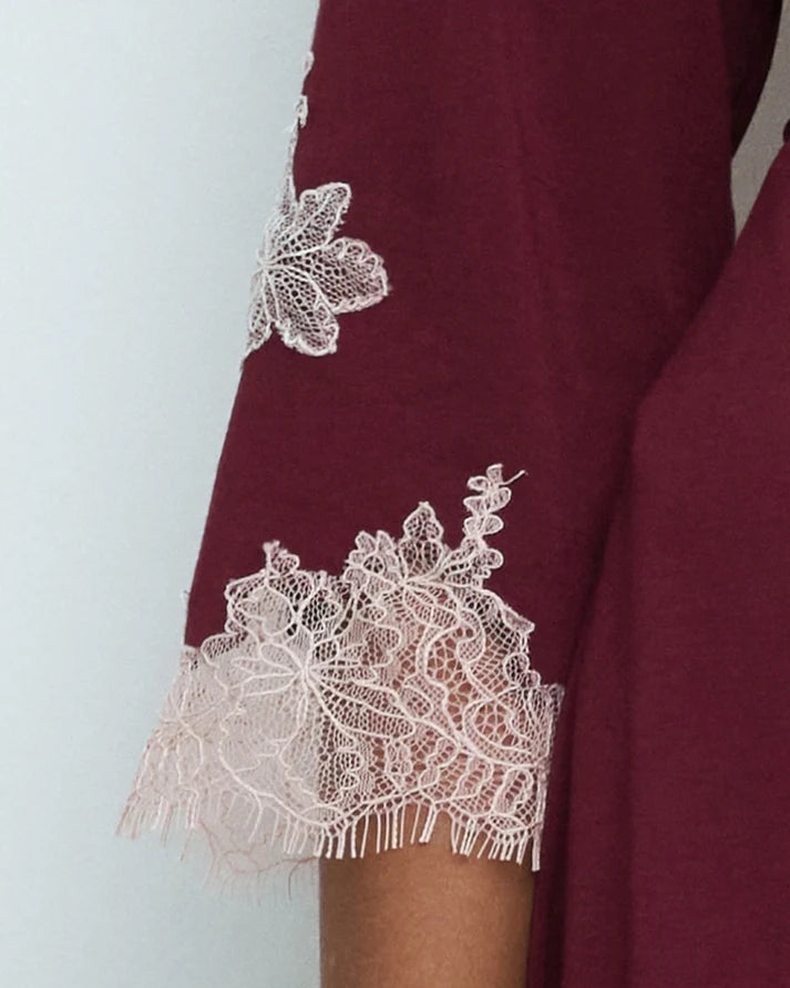 Effetto Lingerie-Cherry Lacquer Gone with the Wind 3/4 Sleeve Robe