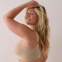 Evelyn & Bobbie The Busty Bra in sand – side view