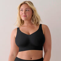 Evelyn & Bobbie The Busty Bra in black – front view