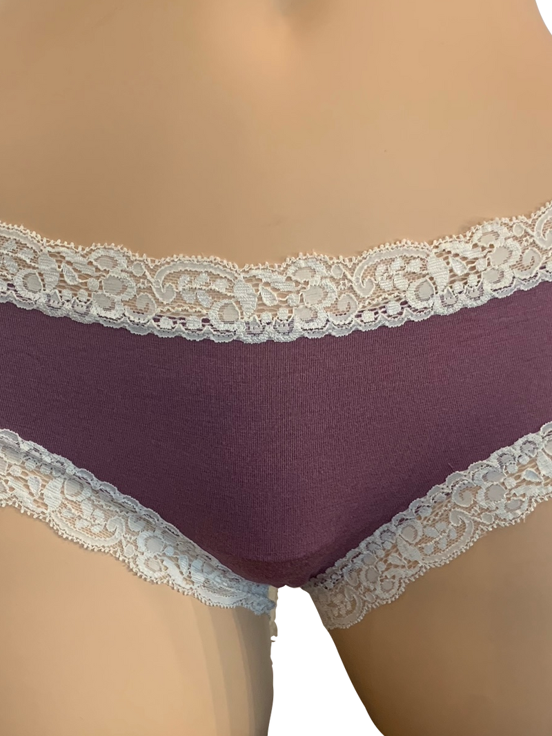 Fleurt Iconic boyshorts in rhapsody color with ivory lace trim