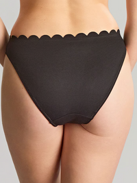 Classic Scalloped Bikini Brief