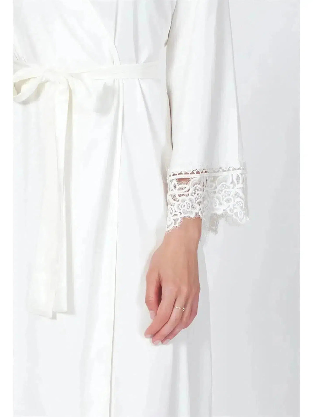 Ivory Rosey Robe