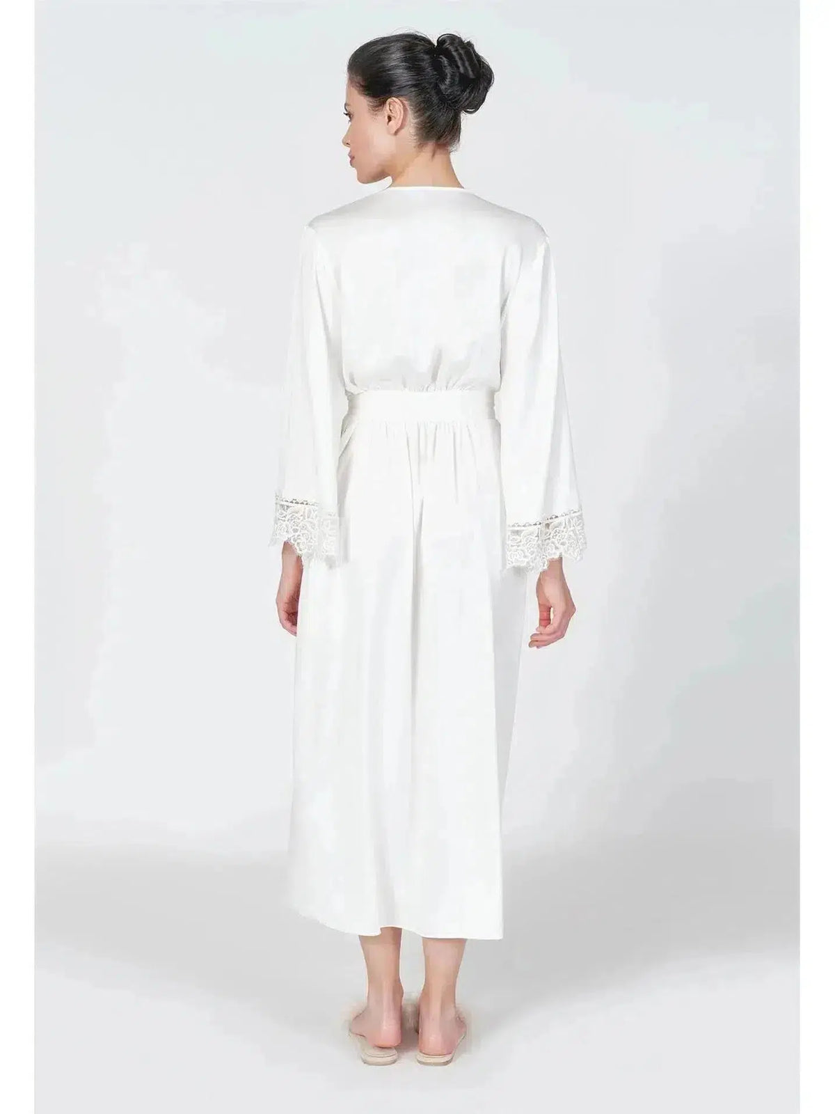 Ivory Rosey Robe
