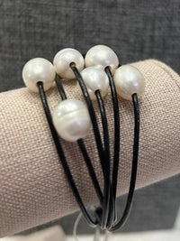 Leather Pearl Bracelet