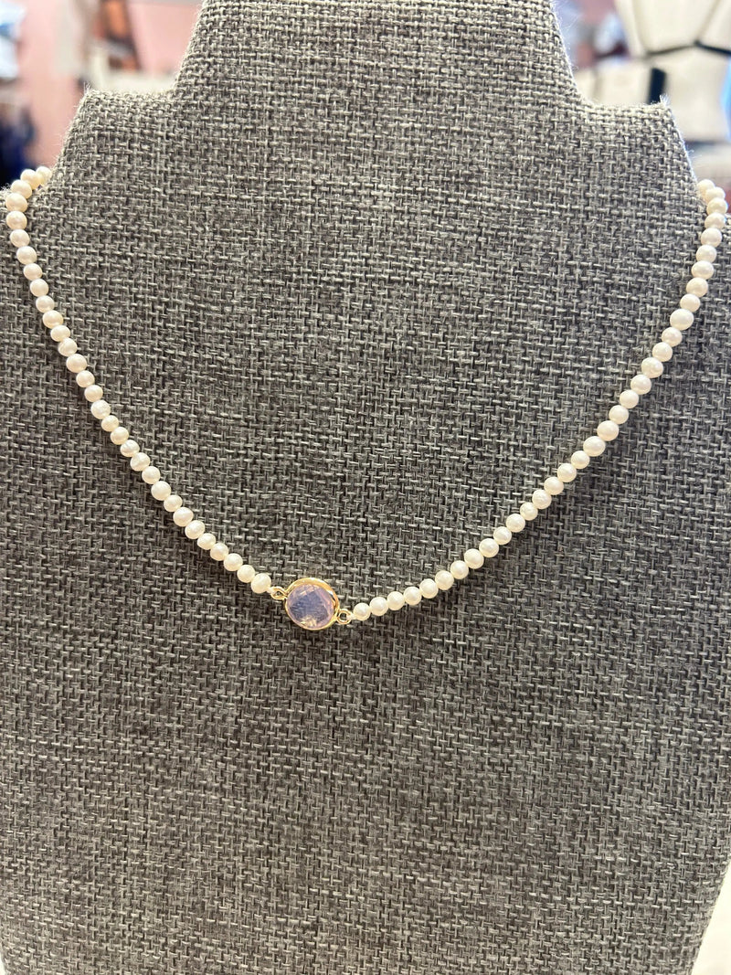 Pearl Necklace with Crystal Center